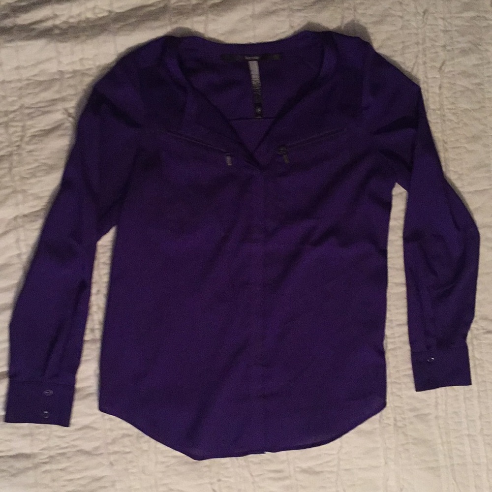 Beautiful purple Kensie button down top